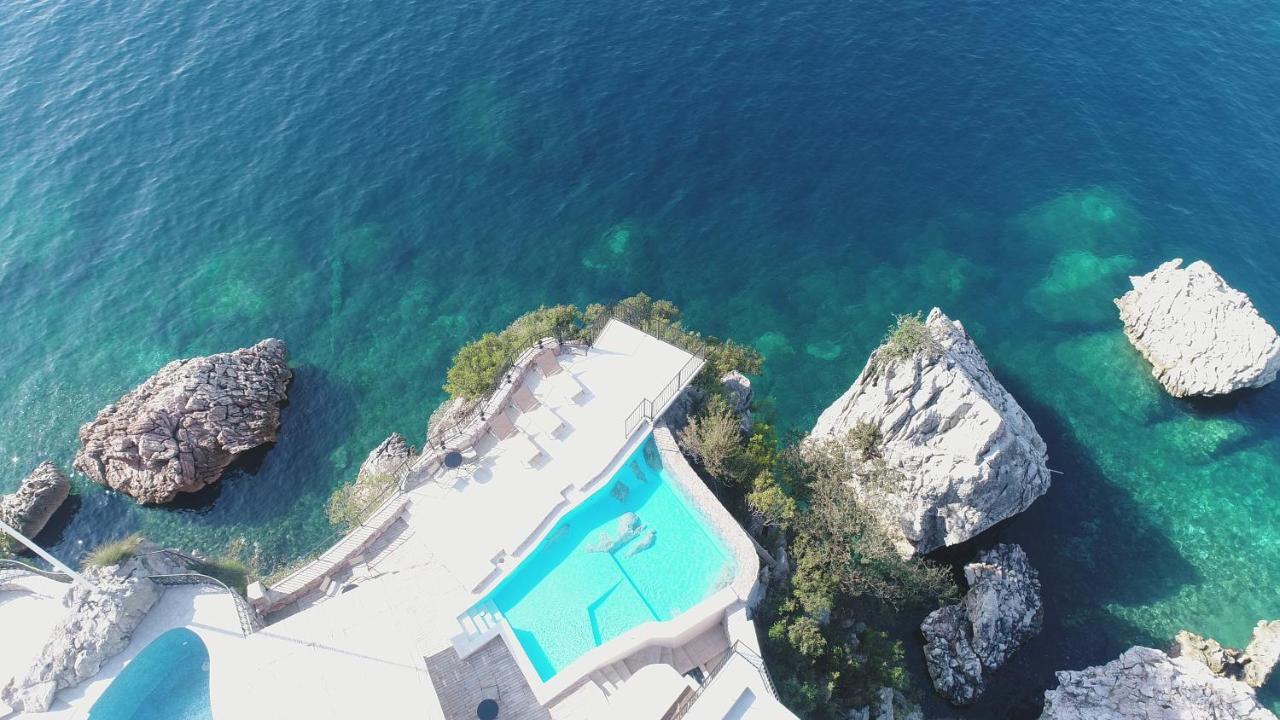 Blanche Cliff Apartments Sveti Stefan Exterior foto